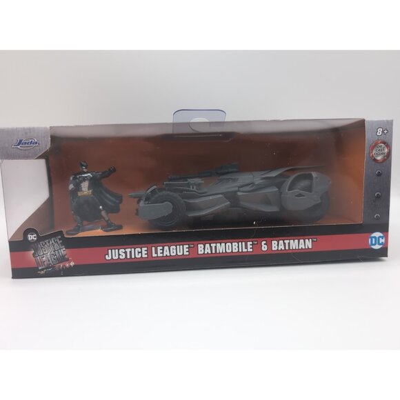 Jada Toys Justice League Diecast Batmobile and Batman - Picture 1 of 2